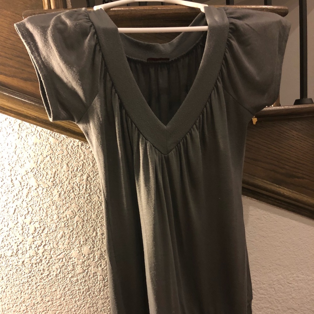 Tunic v neck top